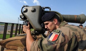 Décès en Centrafrique de deux jeunes militaires français Décès en Centrafrique de deux jeunes militaires français